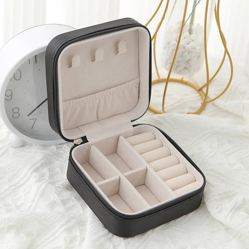 Single-Layer Leather Jewelry Box – Travel Storage