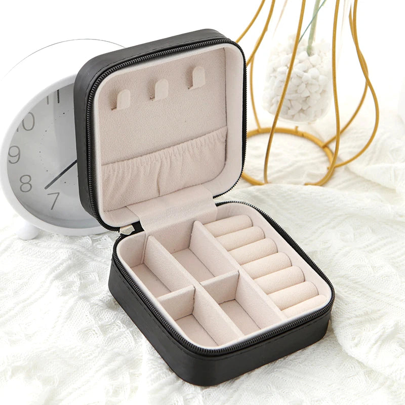 Single-Layer Leather Jewelry Box – Travel Storage